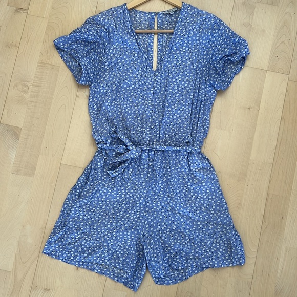 Rails Sophia romper in Sky Blue Dasies - Picture 2 of 9
